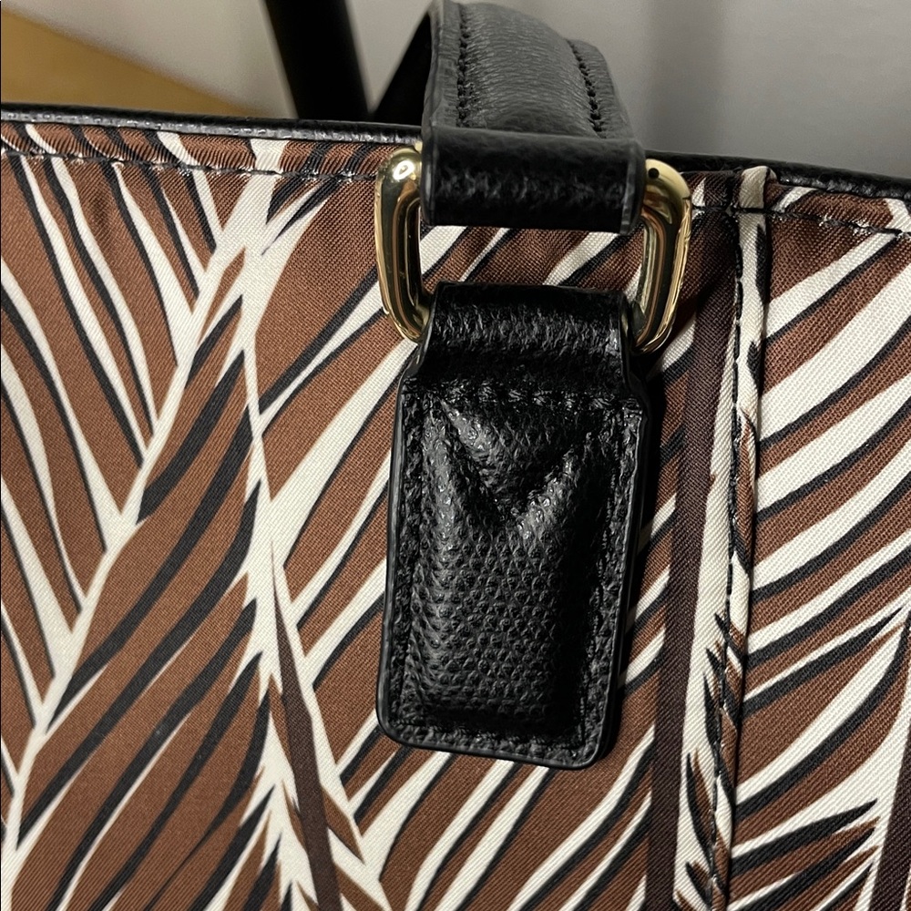 Vera Bradley Black and White Leaf Pattern Tote - Picture 7 of 7